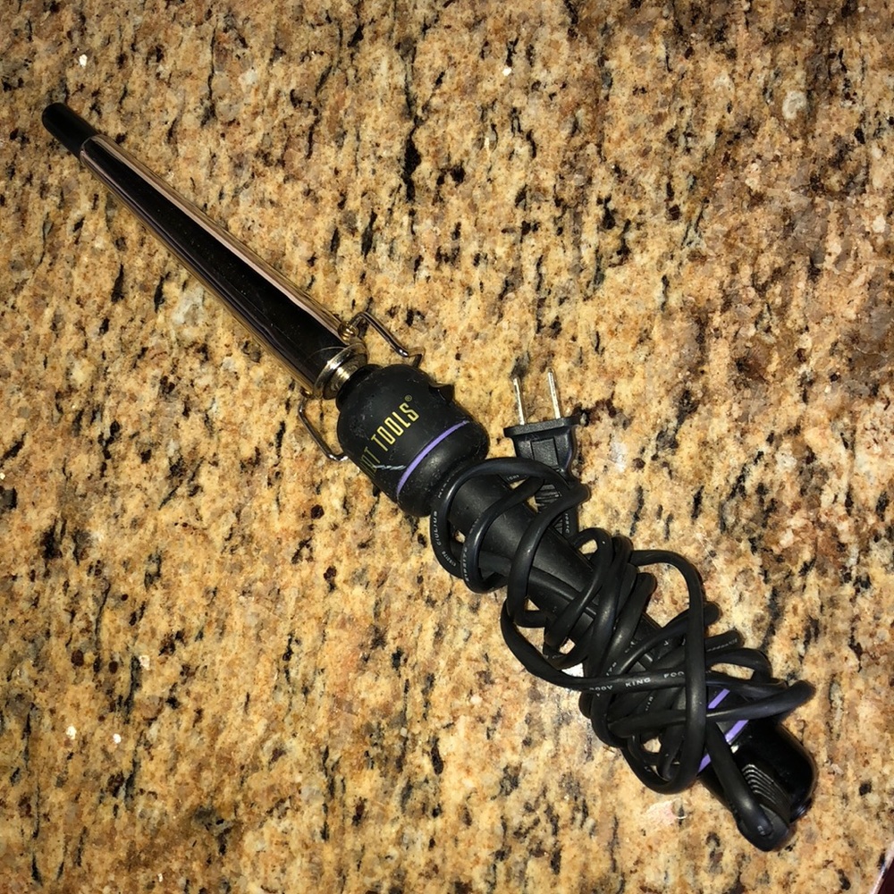 Hot Tools 1/2”-1” Tapered Curling Wand